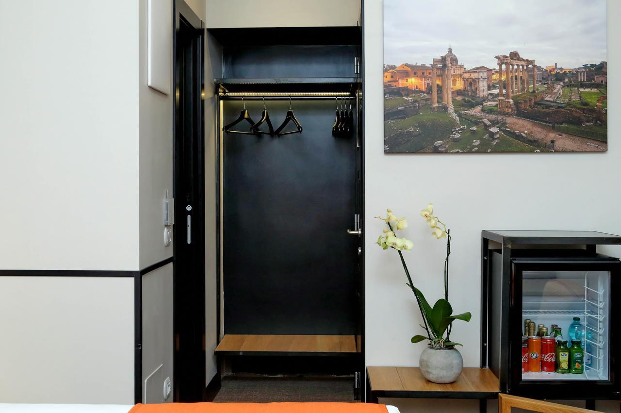 Colonna 32 Hotel Rome Exterior photo