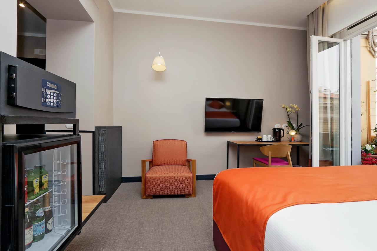 Colonna 32 Hotel Rome Exterior photo